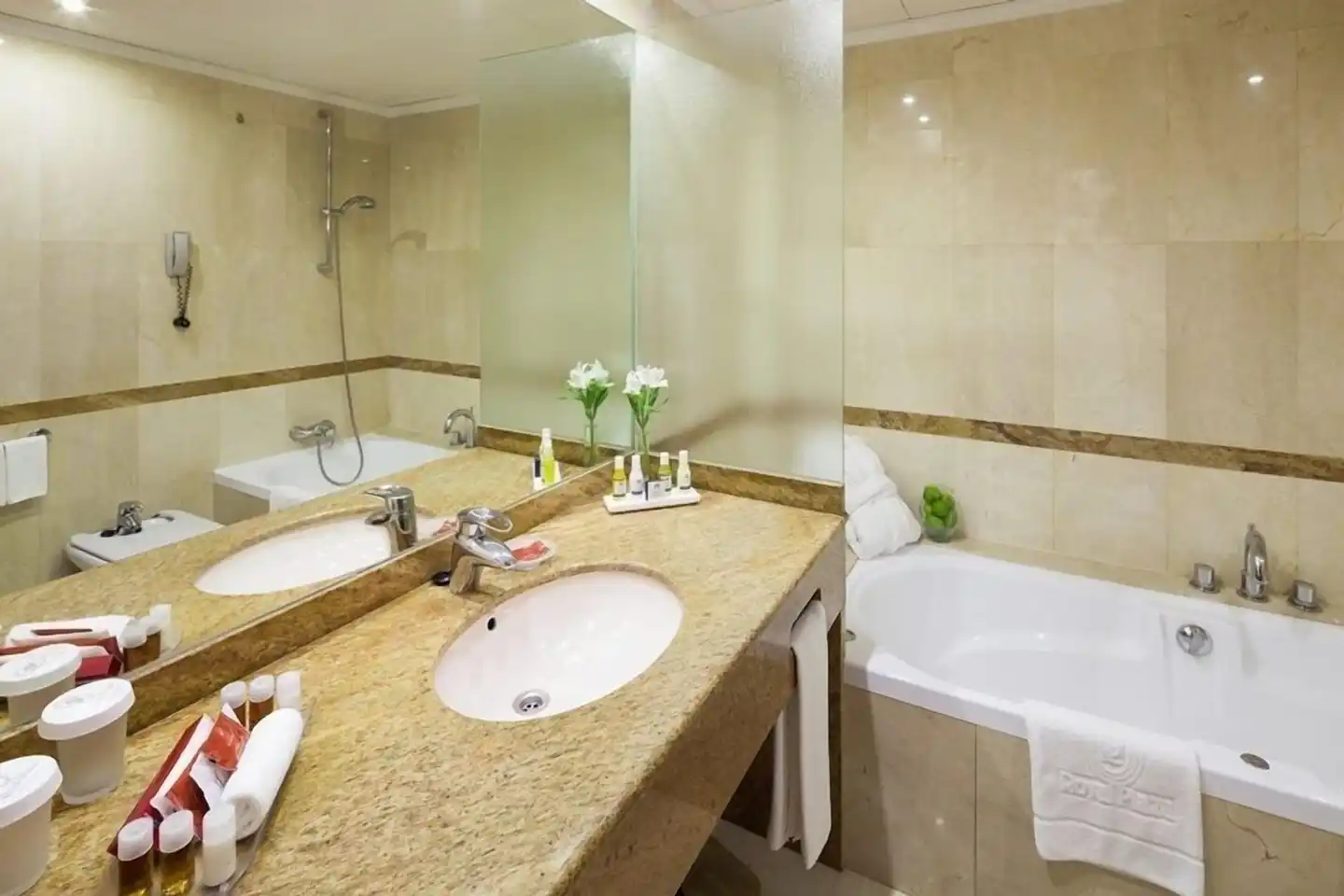 Royal Plaza Badezimmer
