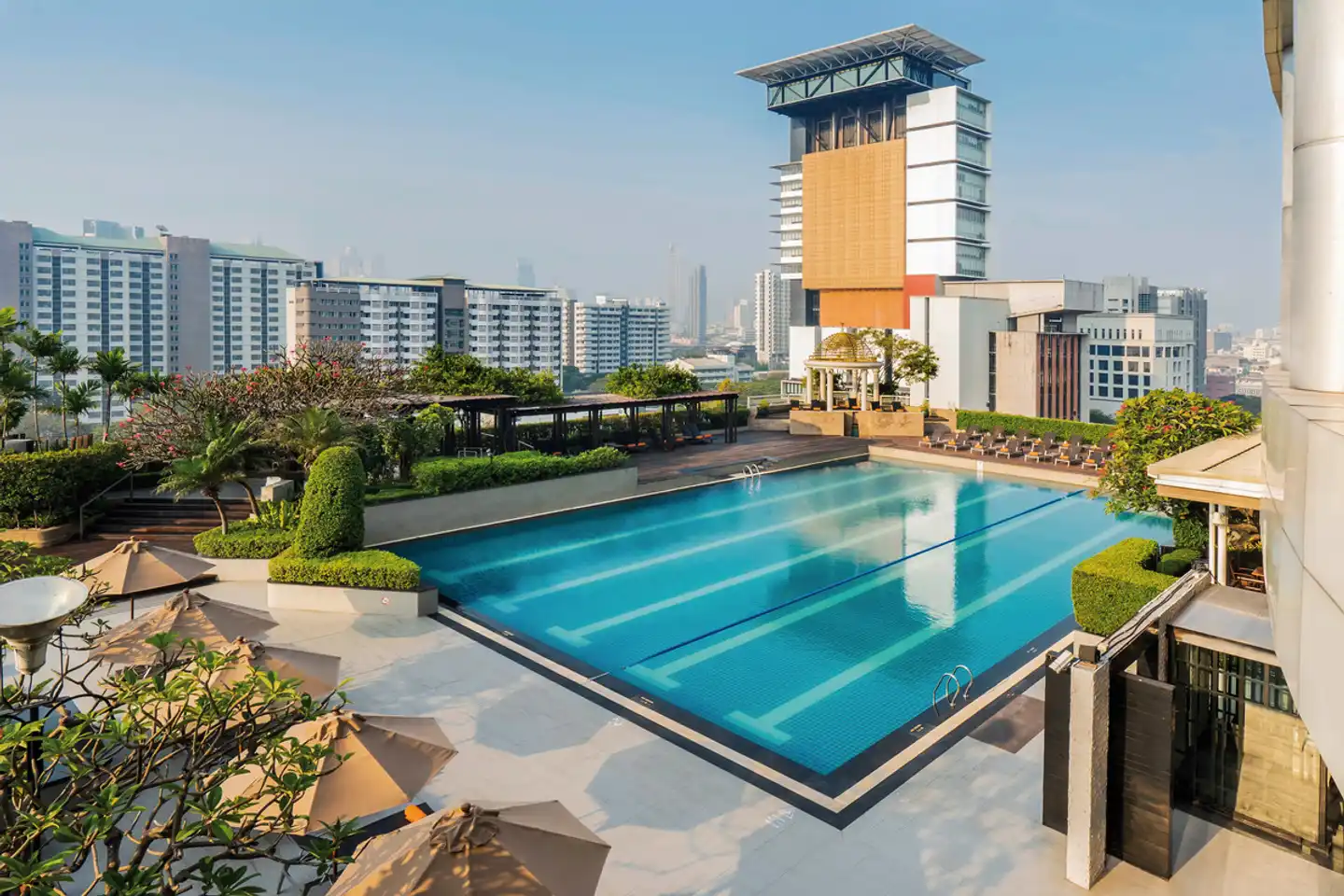 Pathumwan Princess Hotel Pool