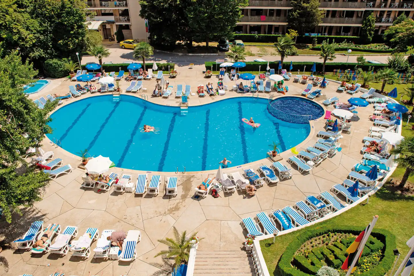 Perla Pool