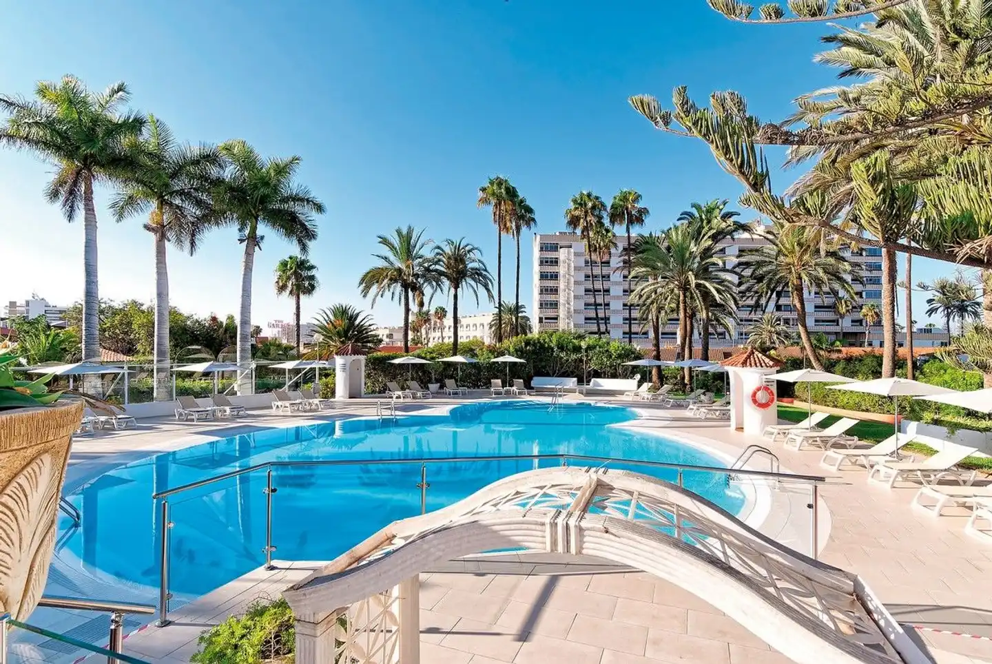 Parque del Paraiso I Pool
