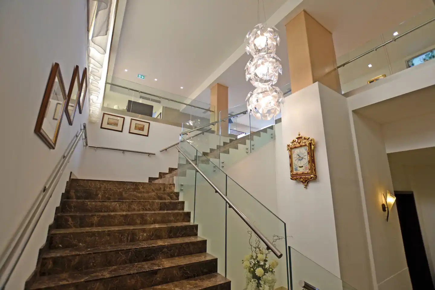 Qawra Palace Resort & Spa Lobby