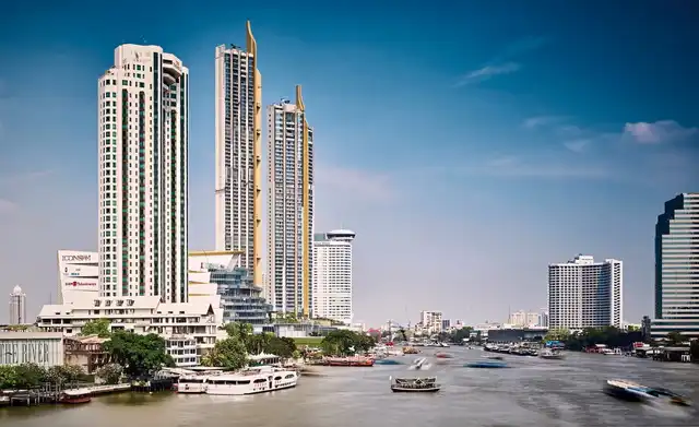 The Peninsula Bangkok Aussenansicht