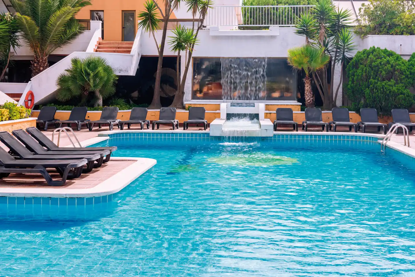 Tropic Park Pool