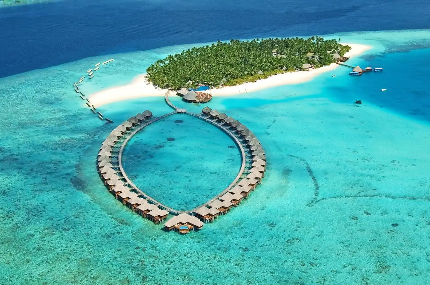Sun Siyam Vilu Reef Maldives Pool