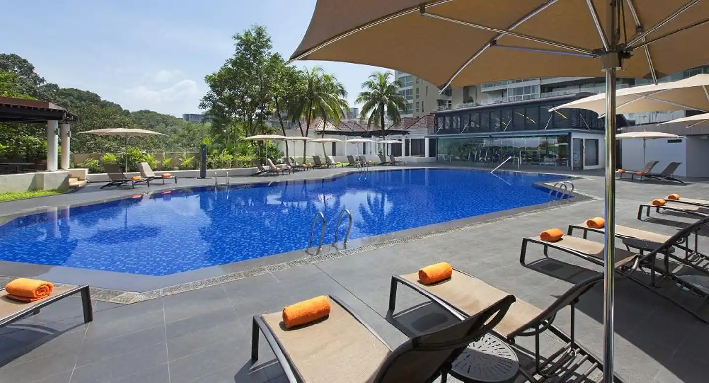 Sheraton Towers Singapore Pool