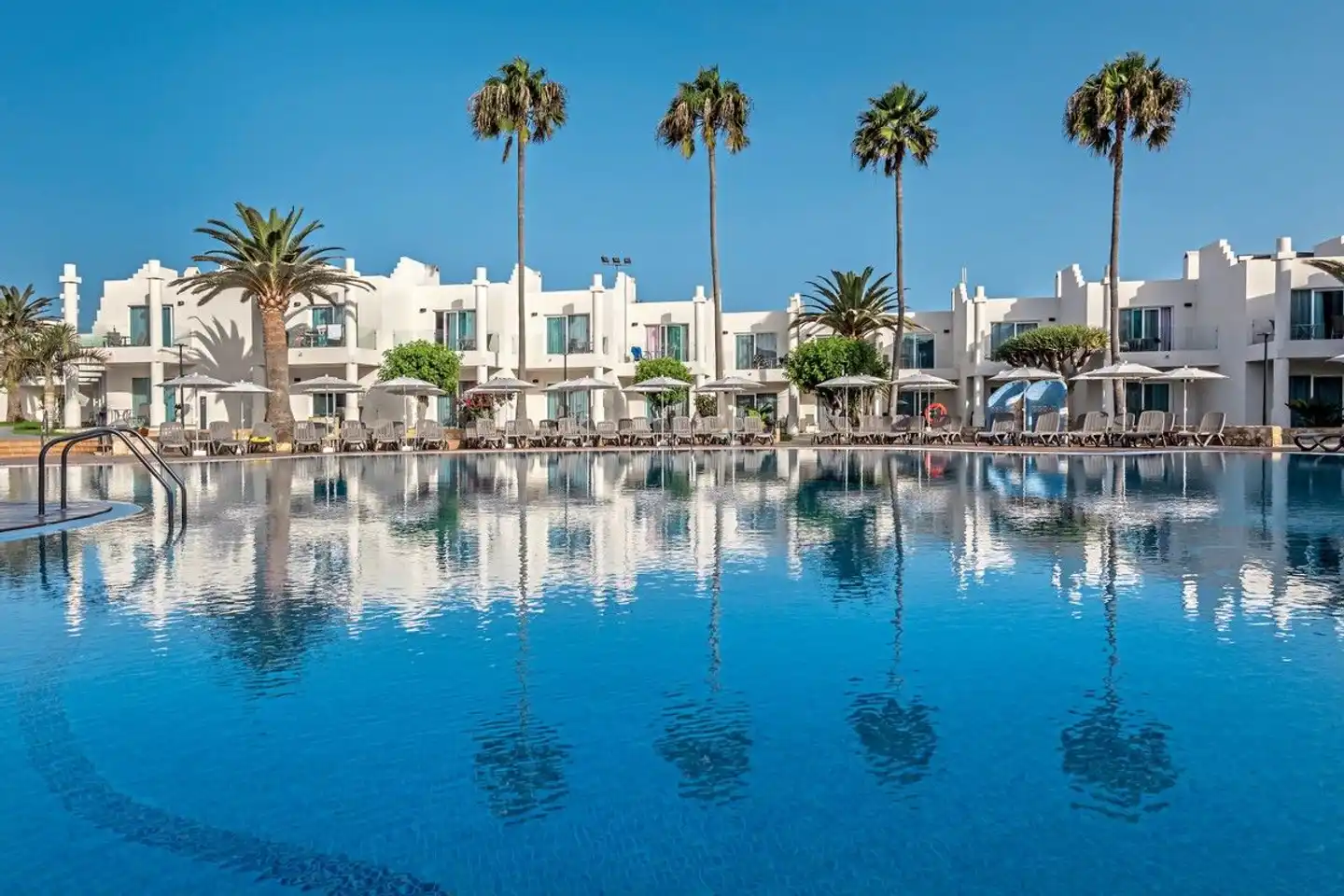 Barceló Corralejo Sands Pool
