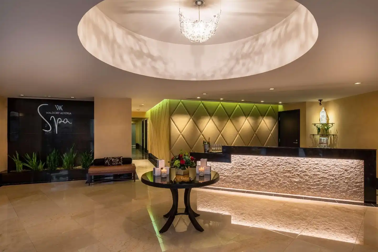 The Roosevelt New Orleans, A Waldorf Astoria Hotel Lobby