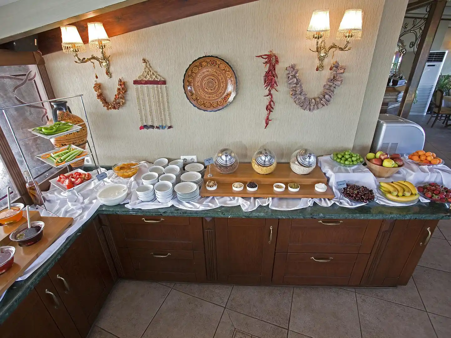 Azade Hotel Restaurant