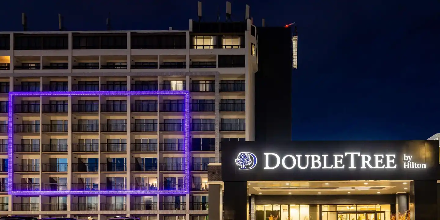 DoubleTree by Hilton Calgary North Aussenansicht