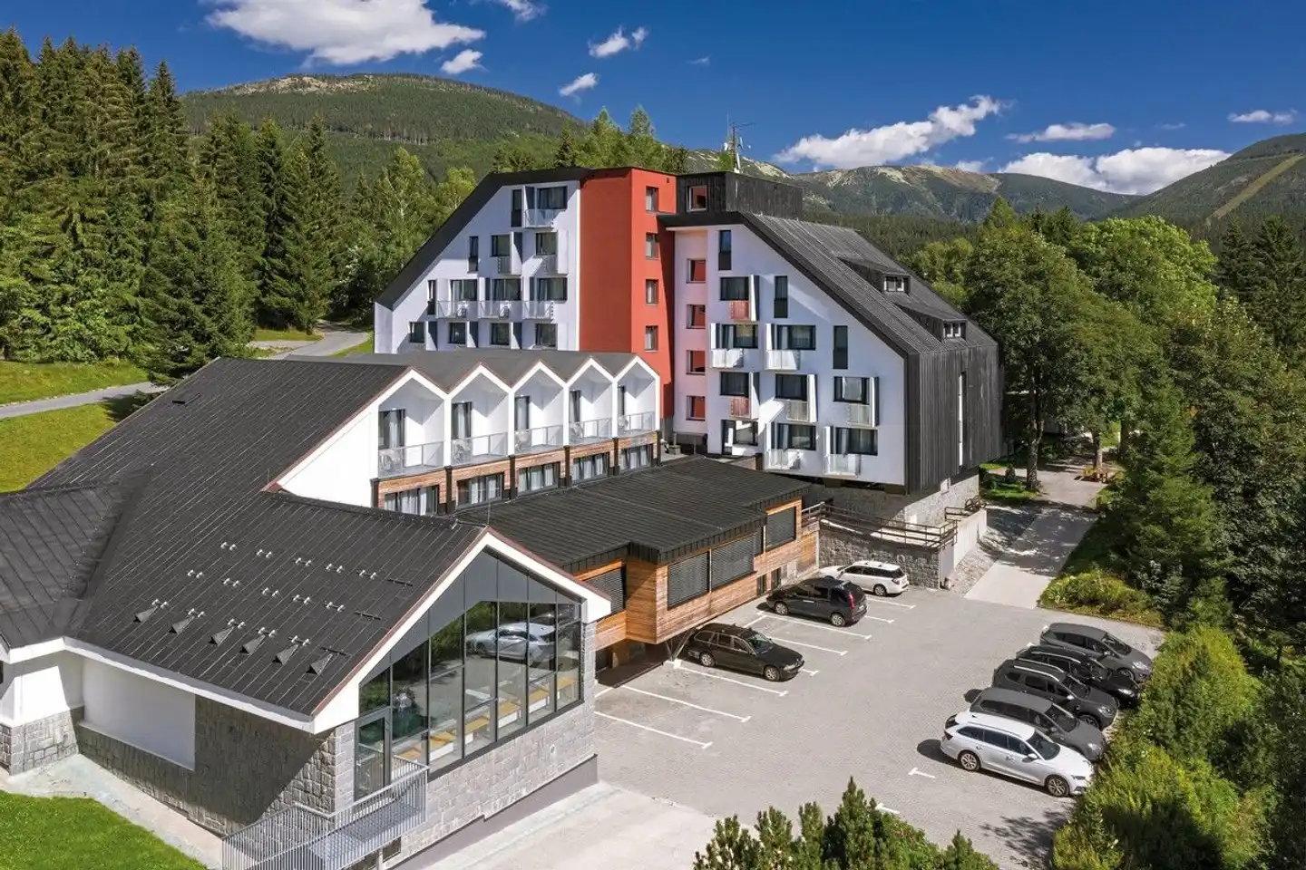 Wellness Hotel Astra Aussenansicht