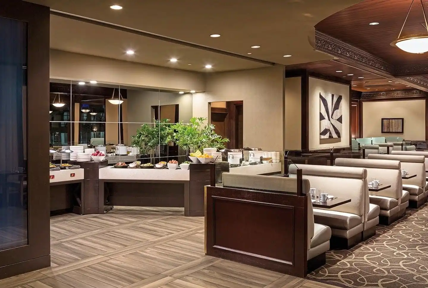 Hyatt Regency Vancouver Lobby