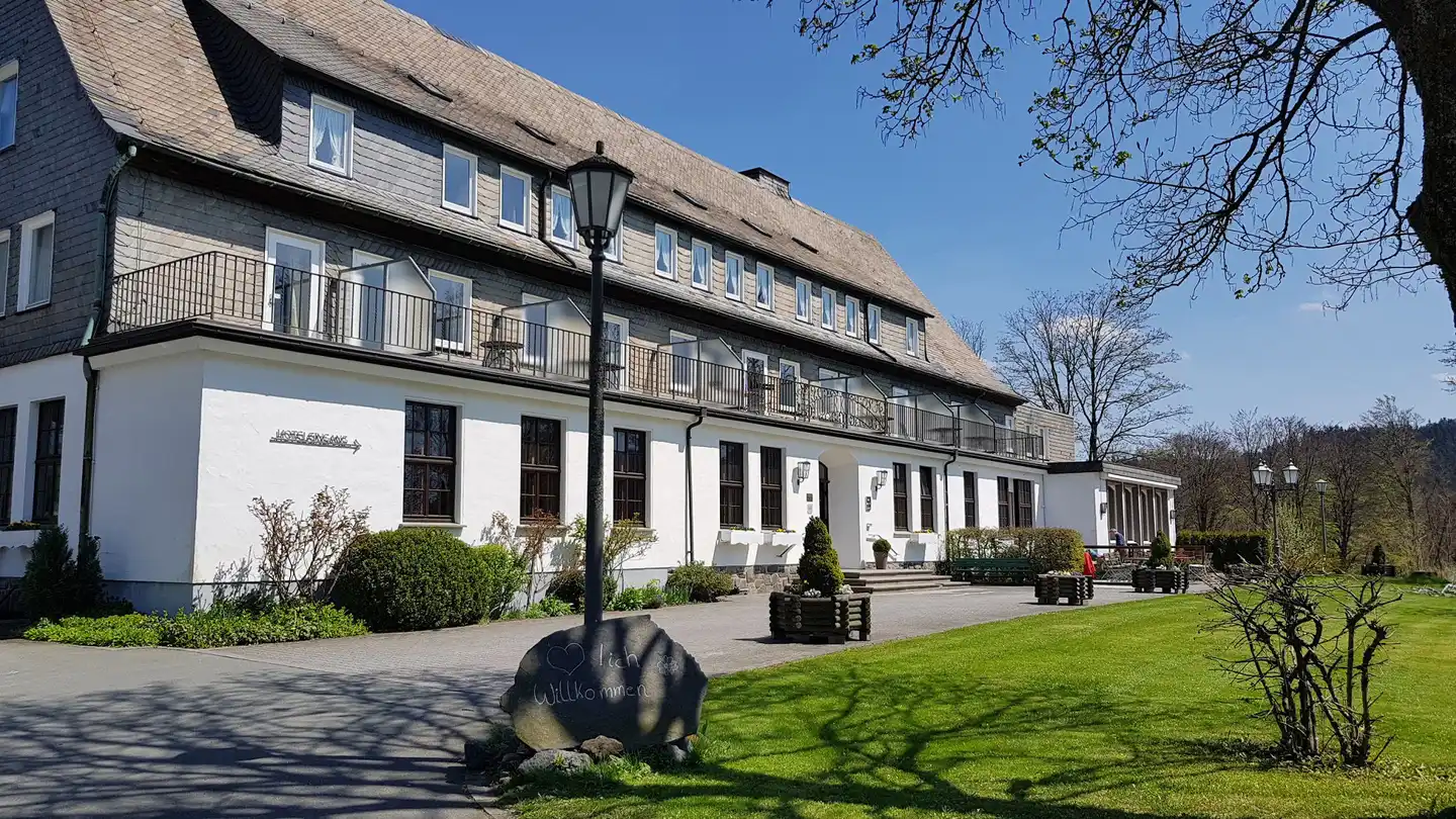 Hoher Knochen Aussenansicht