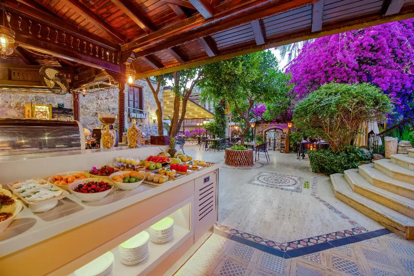 Dogan Hotel Terrasse