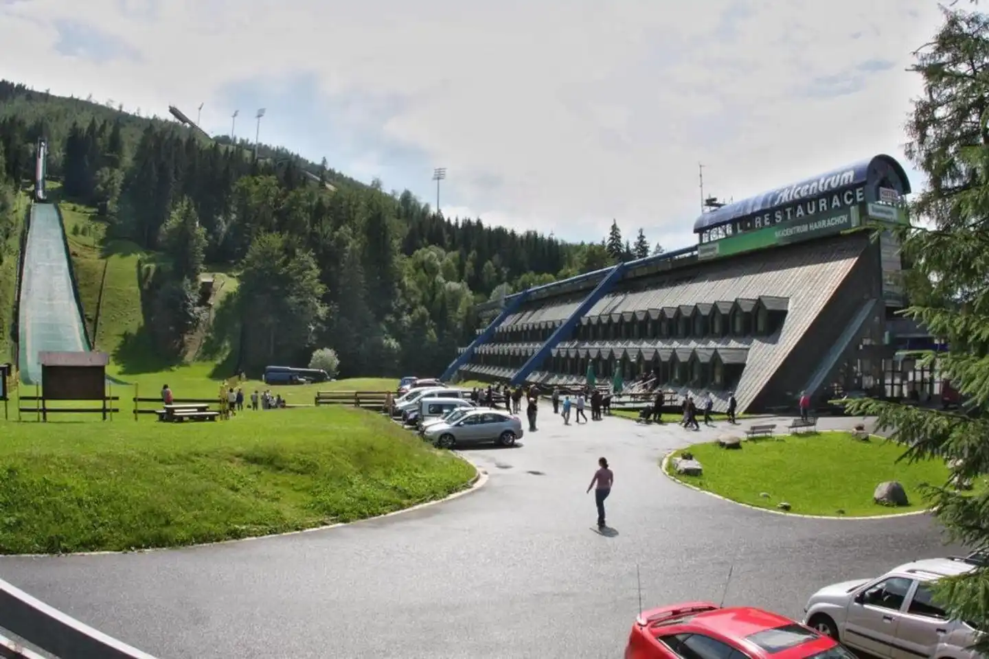Skicentrum Aussenansicht