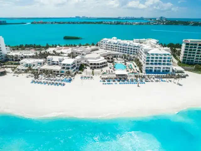 Wyndham Alltra Cancun OUTDOOR