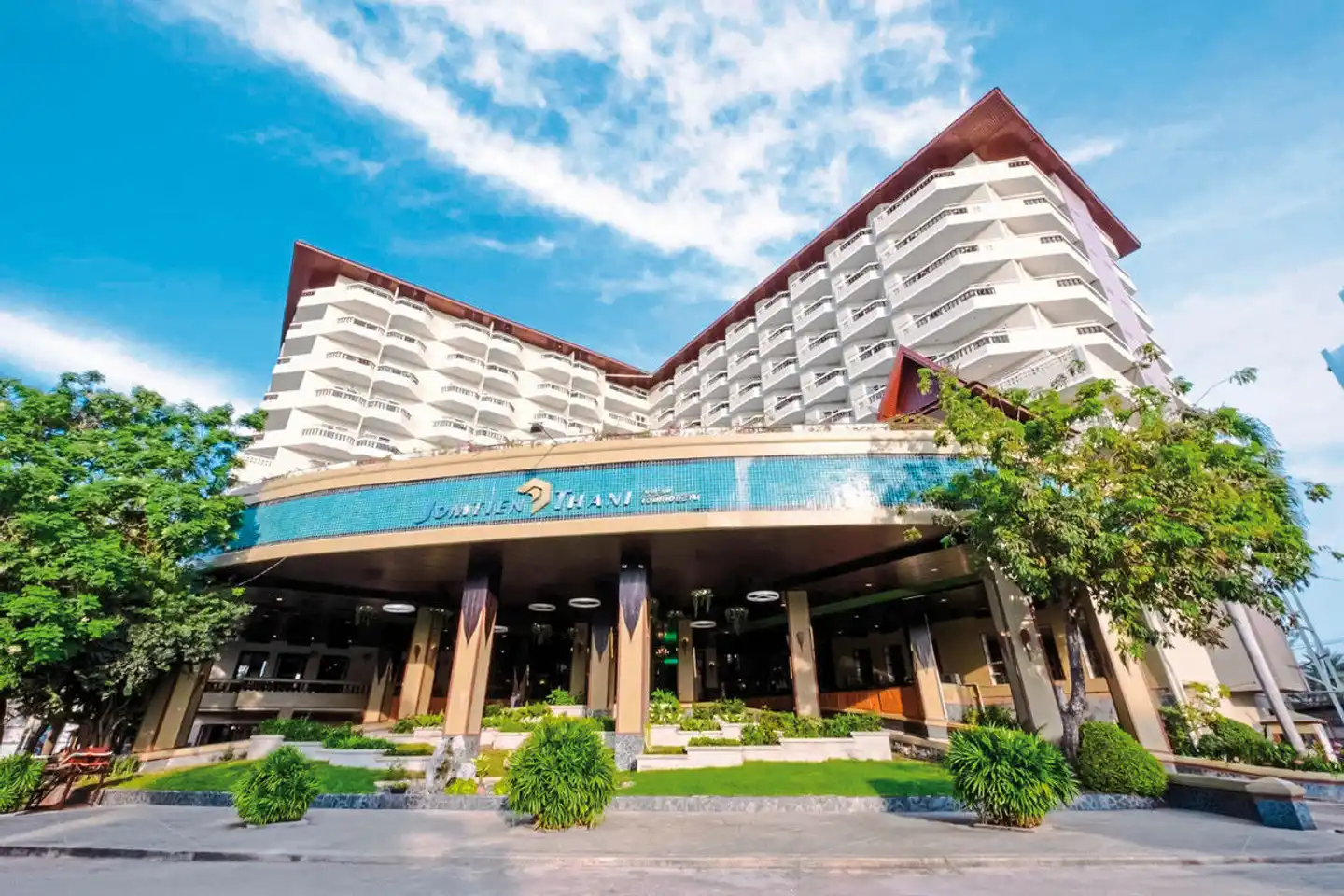 Jomtien Thani Hotel Aussenansicht