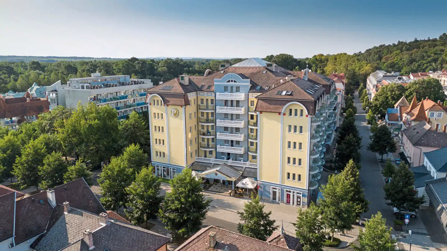 Hotel Palace Héviz Aussenansicht