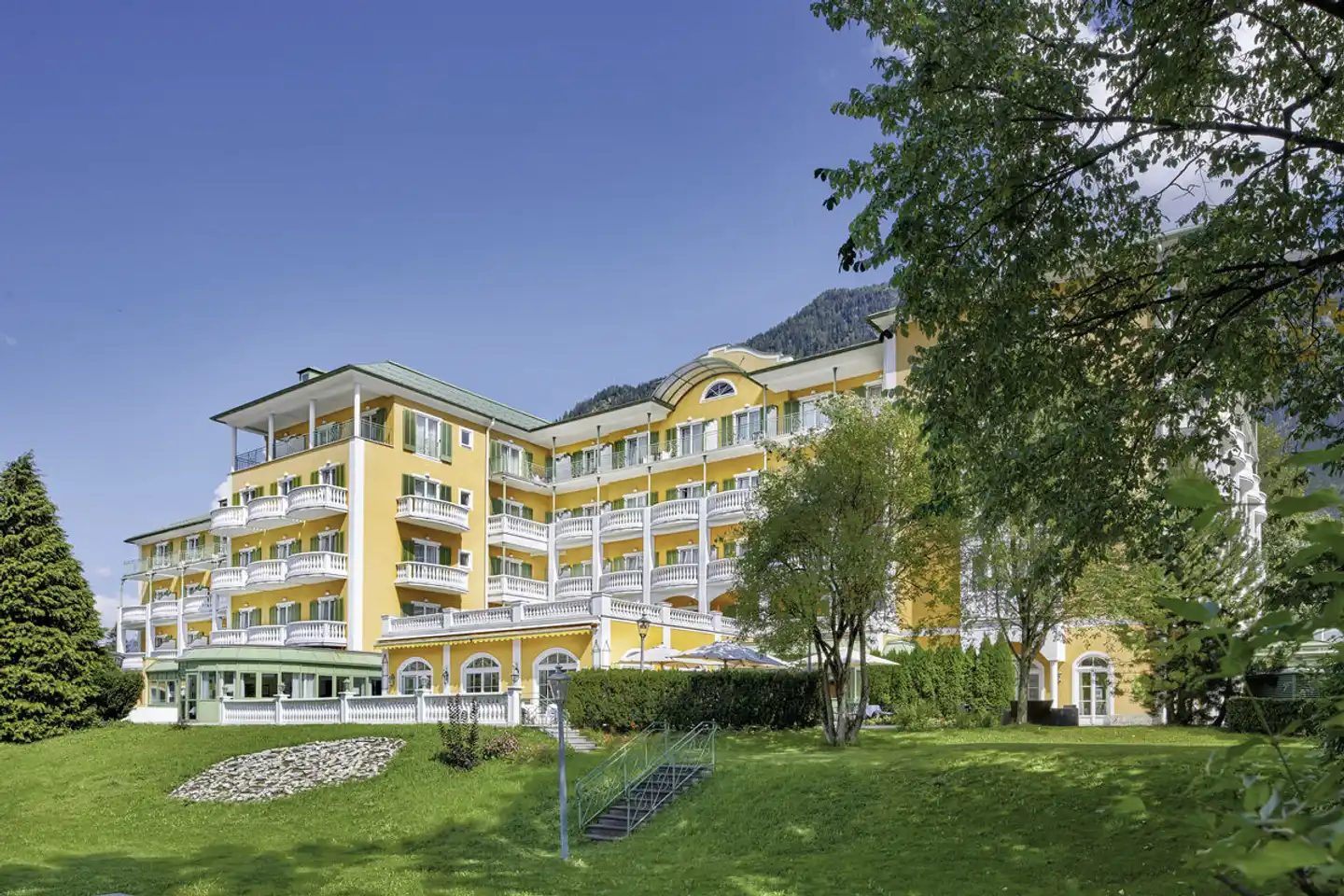 Das Alpenhaus Gasteinertal Aussenansicht