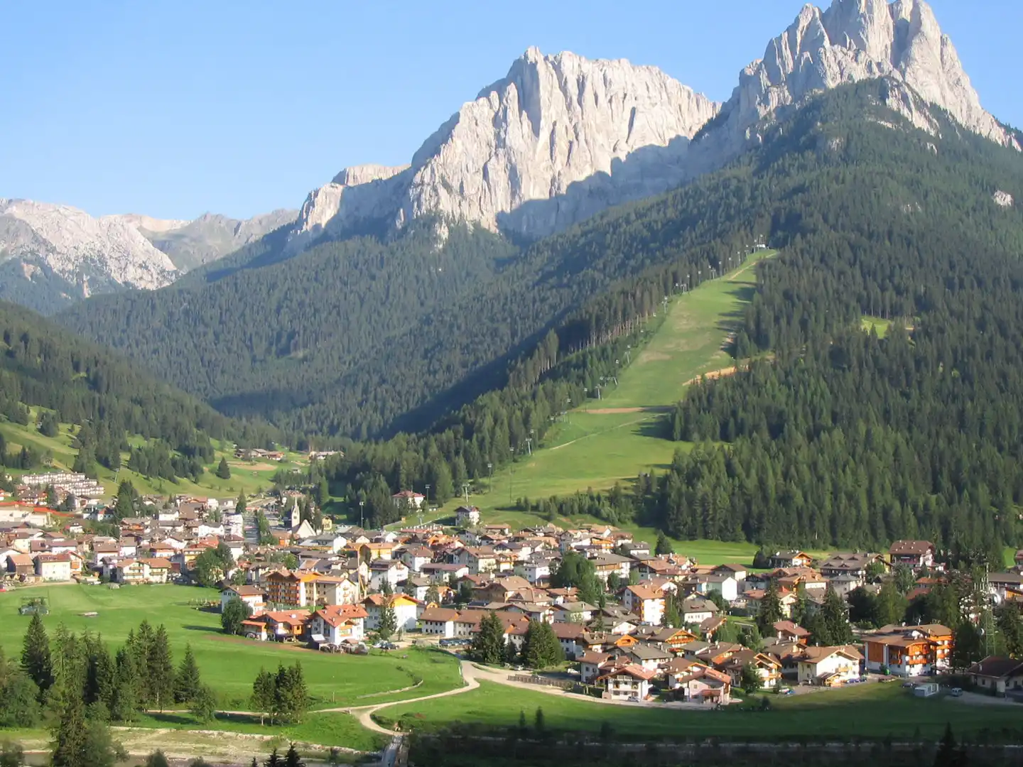 GH Monzoni Hotel Landschaft