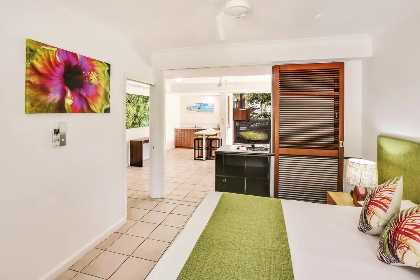 The Reef Retreat Lobby