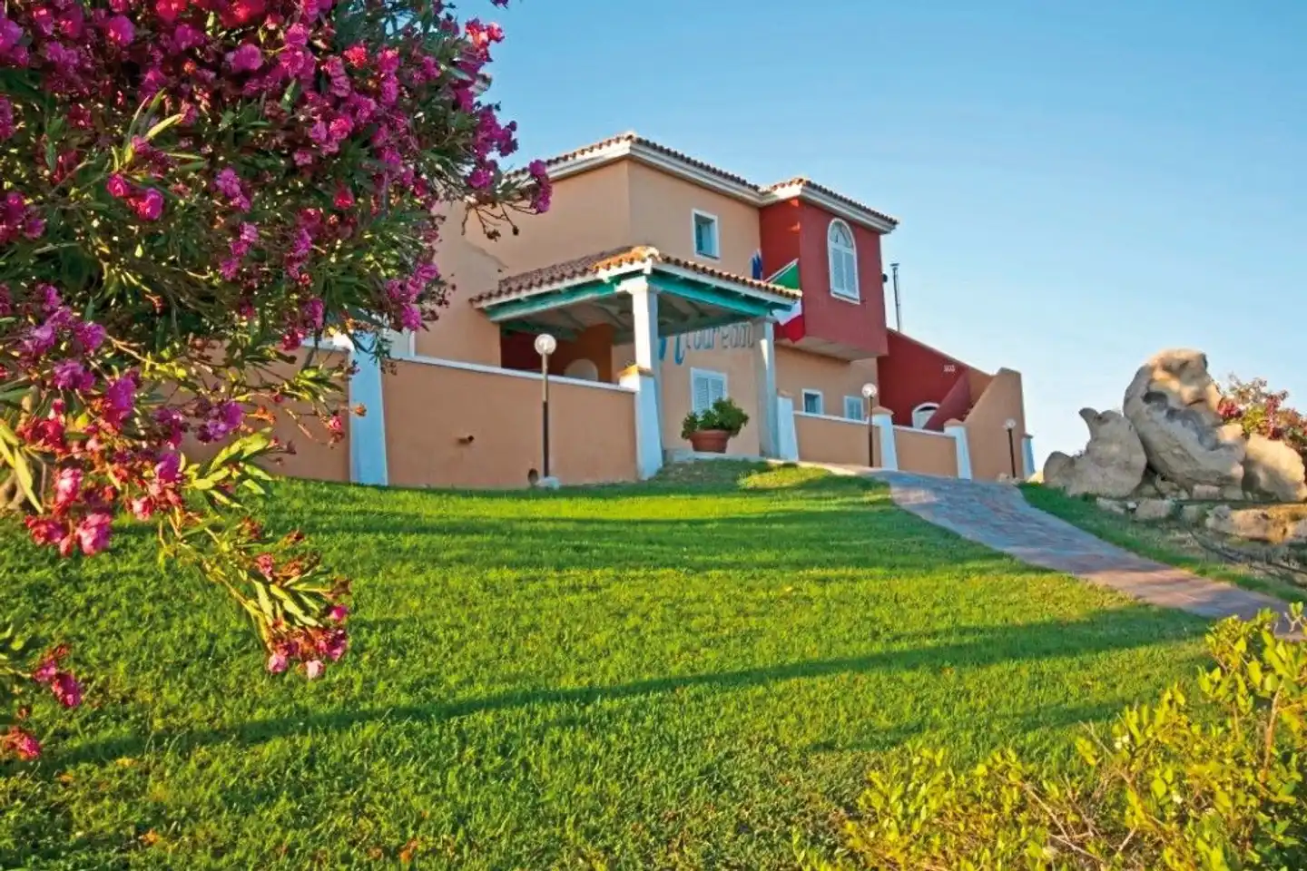 Residence Lu Nibareddu Aussenansicht