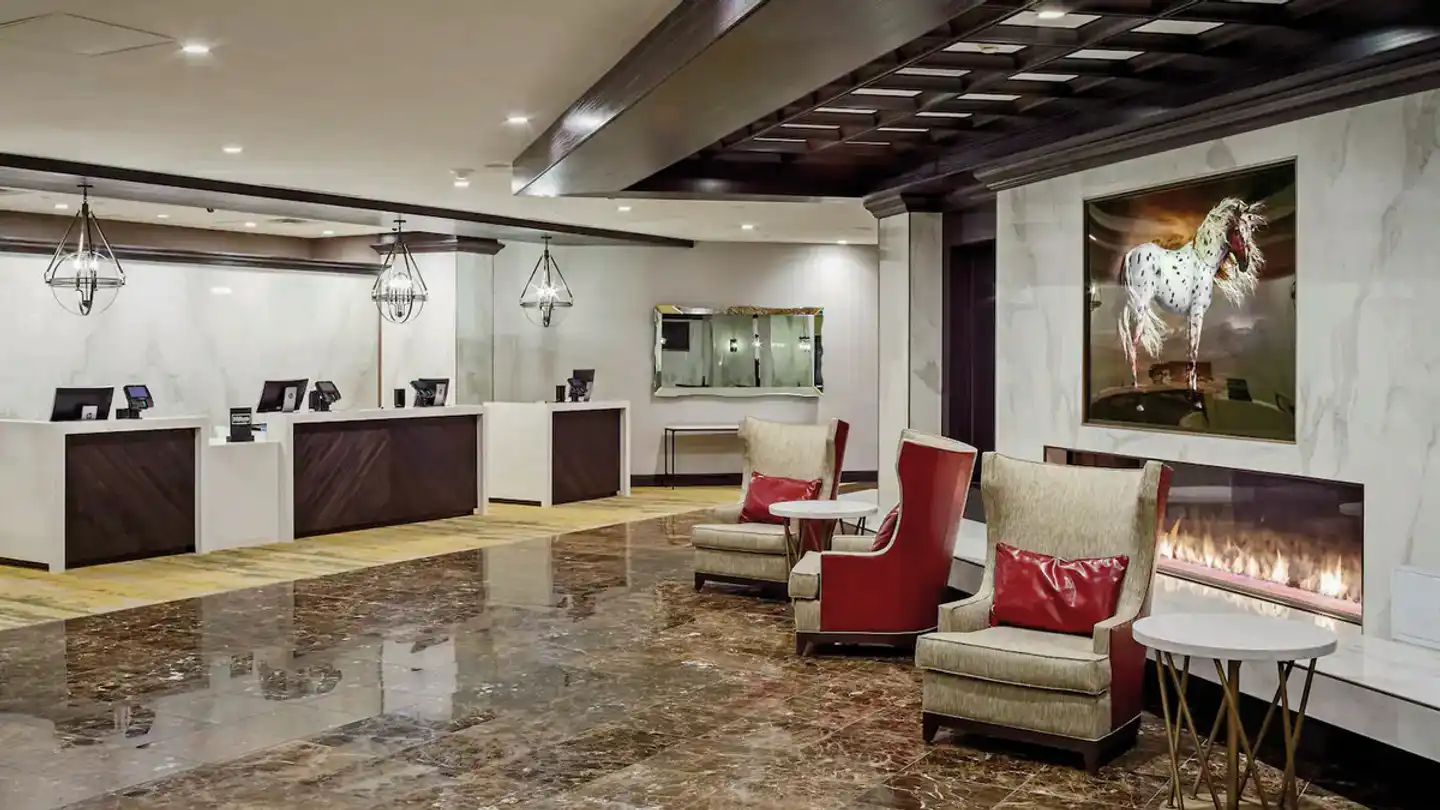 DoubleTree by Hilton Hotel Denver Lobby