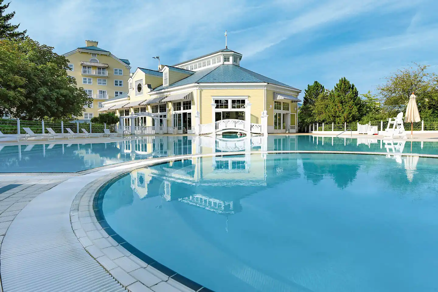 Disney Newport Bay Club Pool