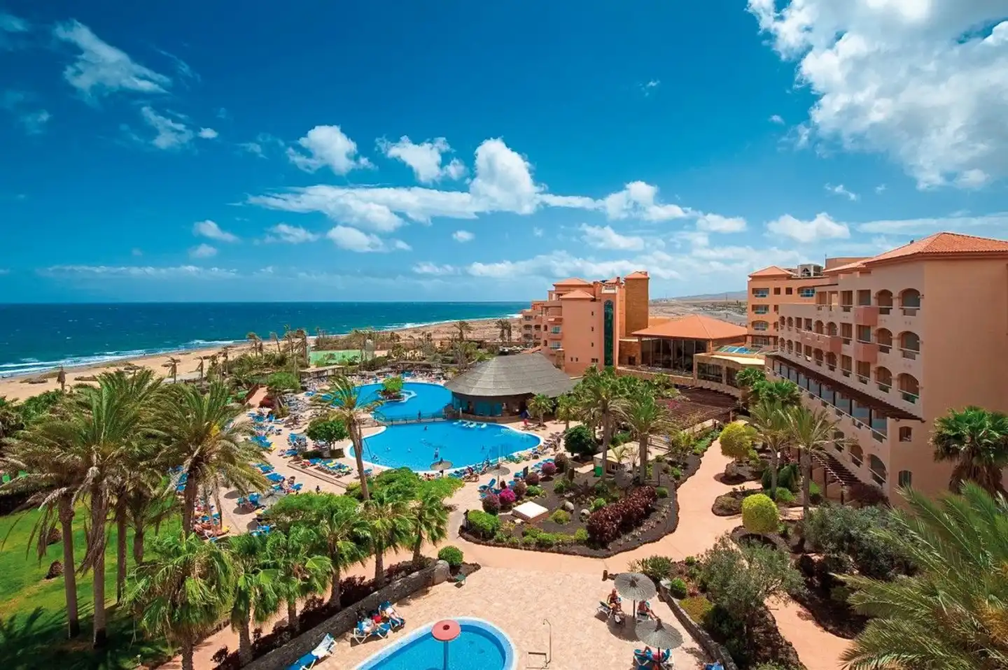 Elba Sara Beach & Golf Resort Aussenansicht