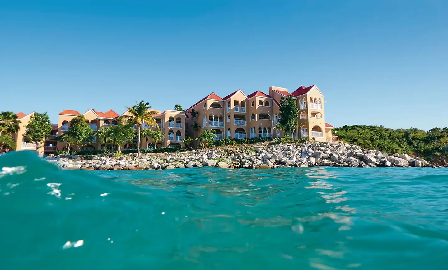 Oceans at Divi Little Bay Beach Resort Aussenansicht