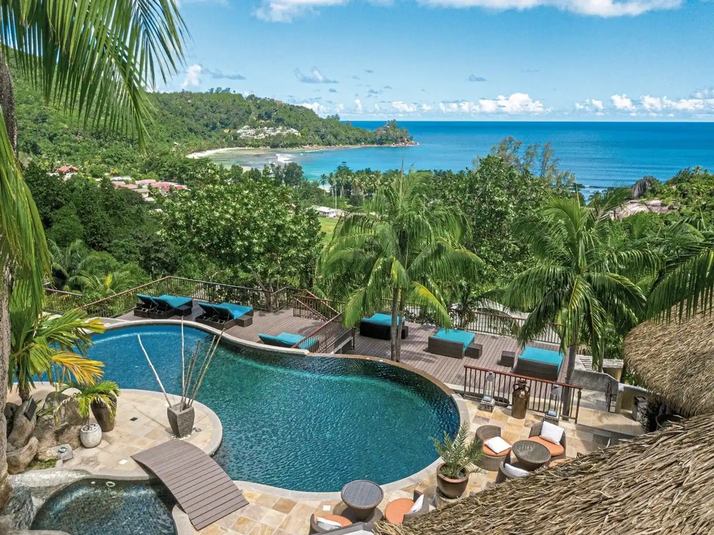 Valmer Resort Pool