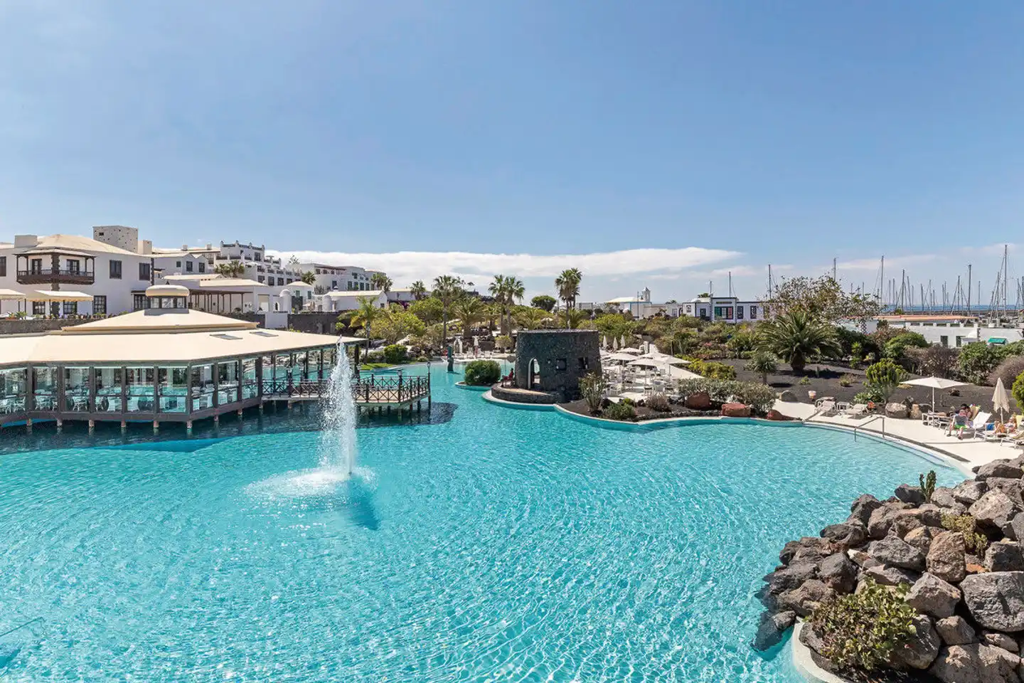 LIVVO Volcán Lanzarote Pool