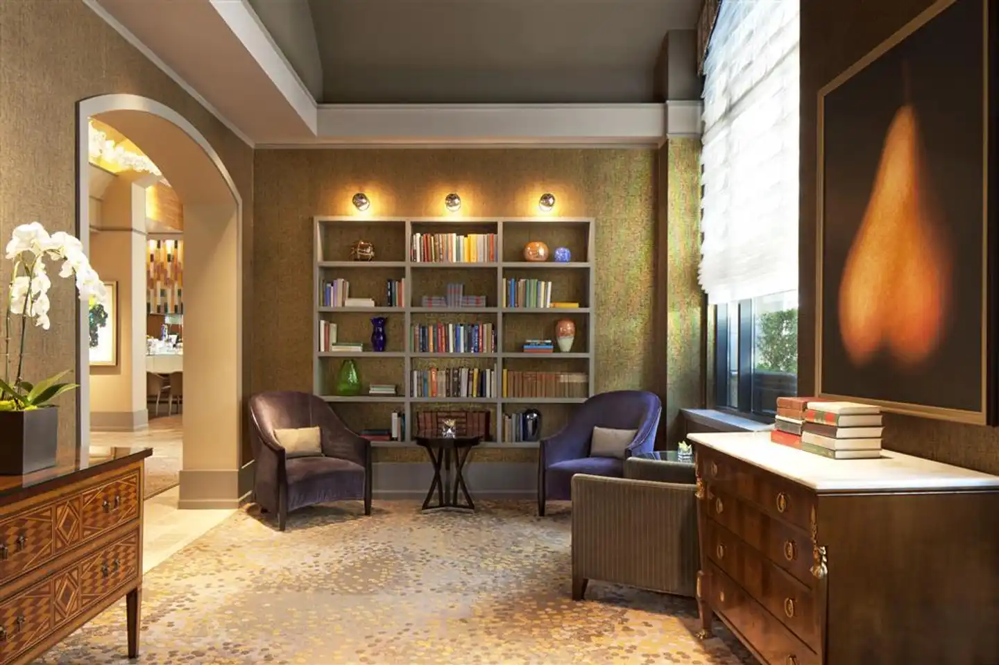 Dossier Hotel Lobby