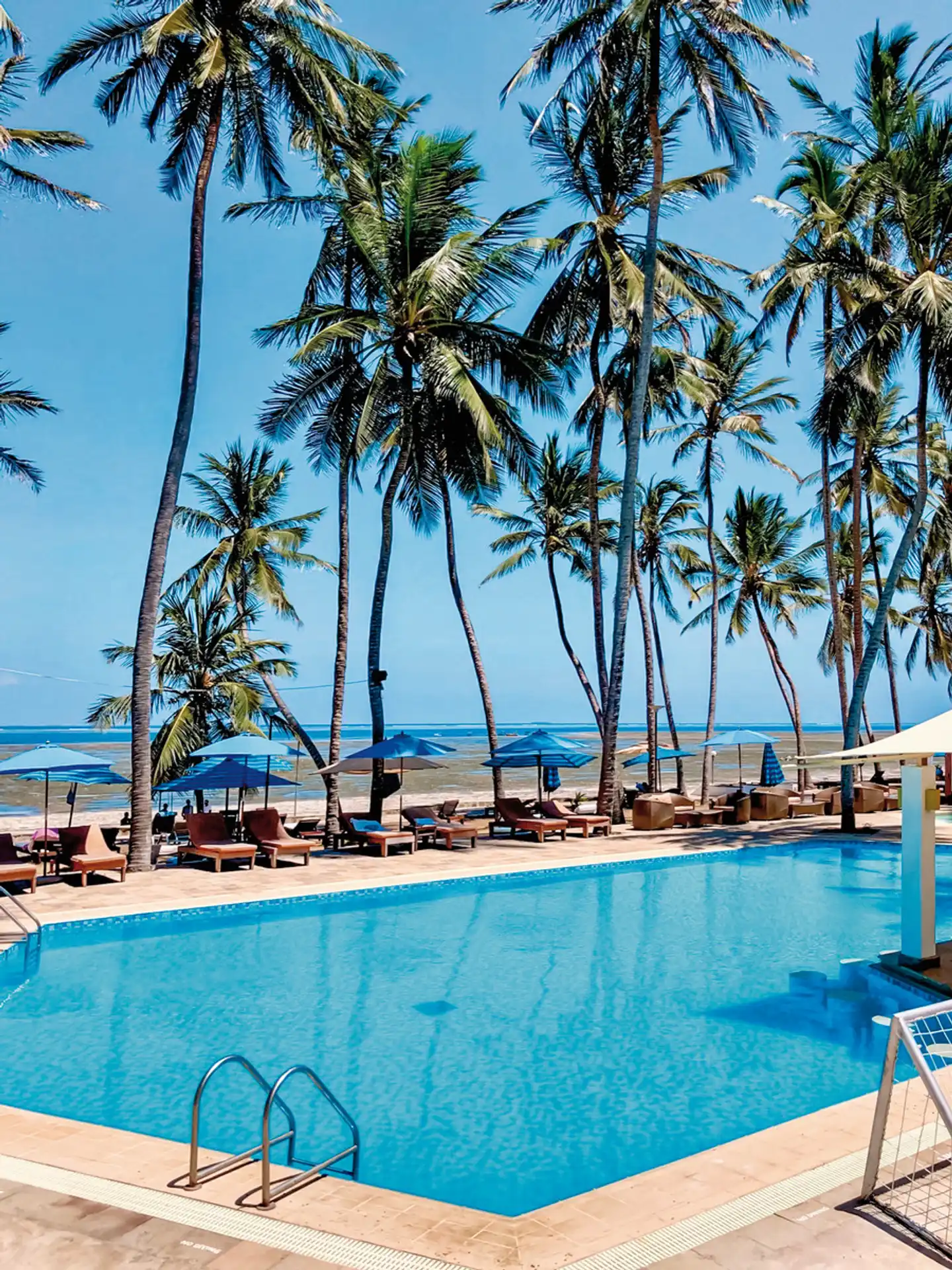 Kenya Bay Beach Pool