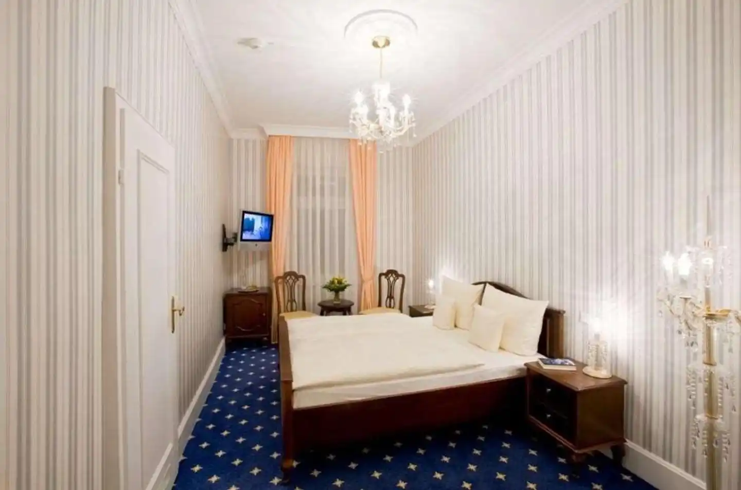 HELIOPARK Bad Hotel zum Hirsch Wohnbeispiel