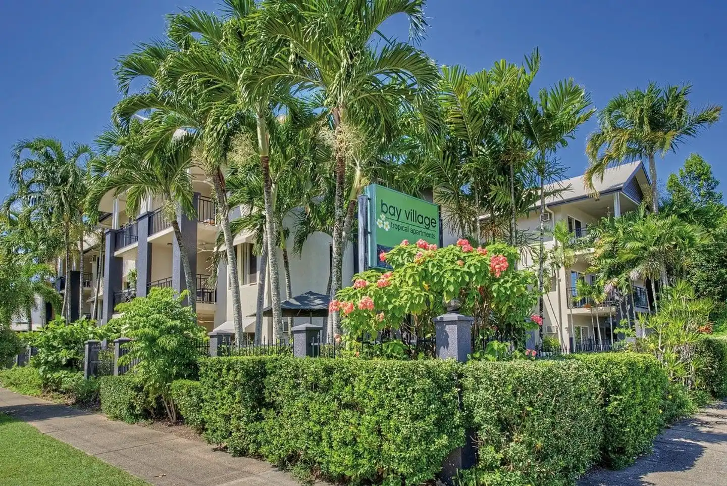 Bay Village Tropical Retreat Aussenansicht