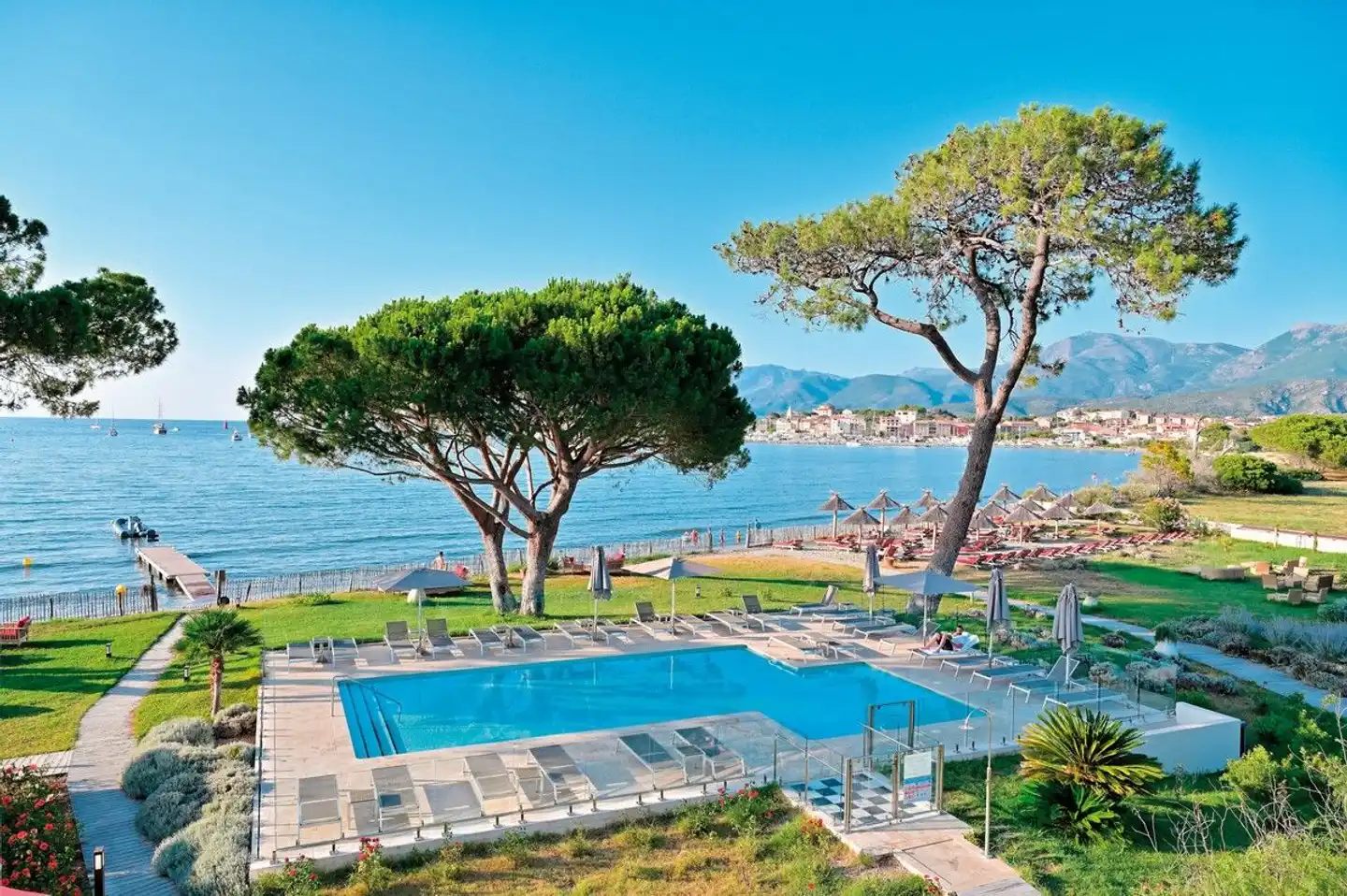 La Roya Pool