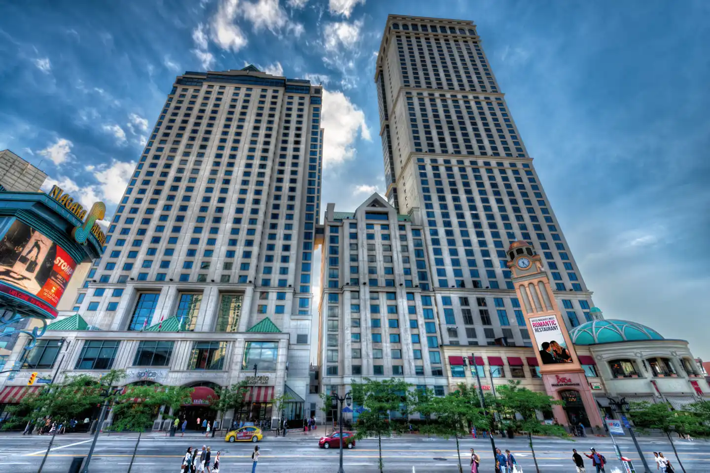 Hilton Niagara Falls Fallsview Hotel & Suites Aussenansicht