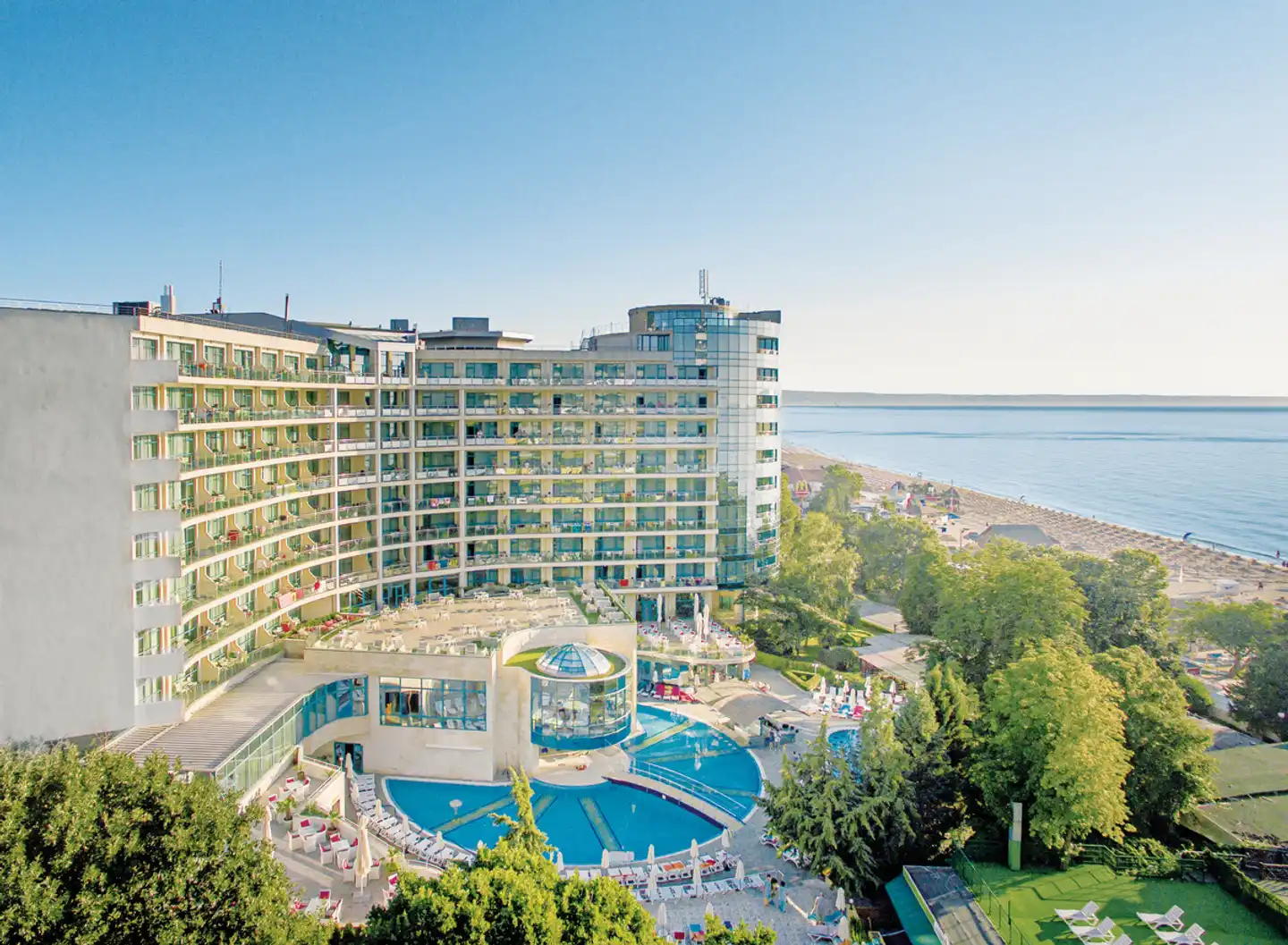 Marina Grand Beach Aussenansicht