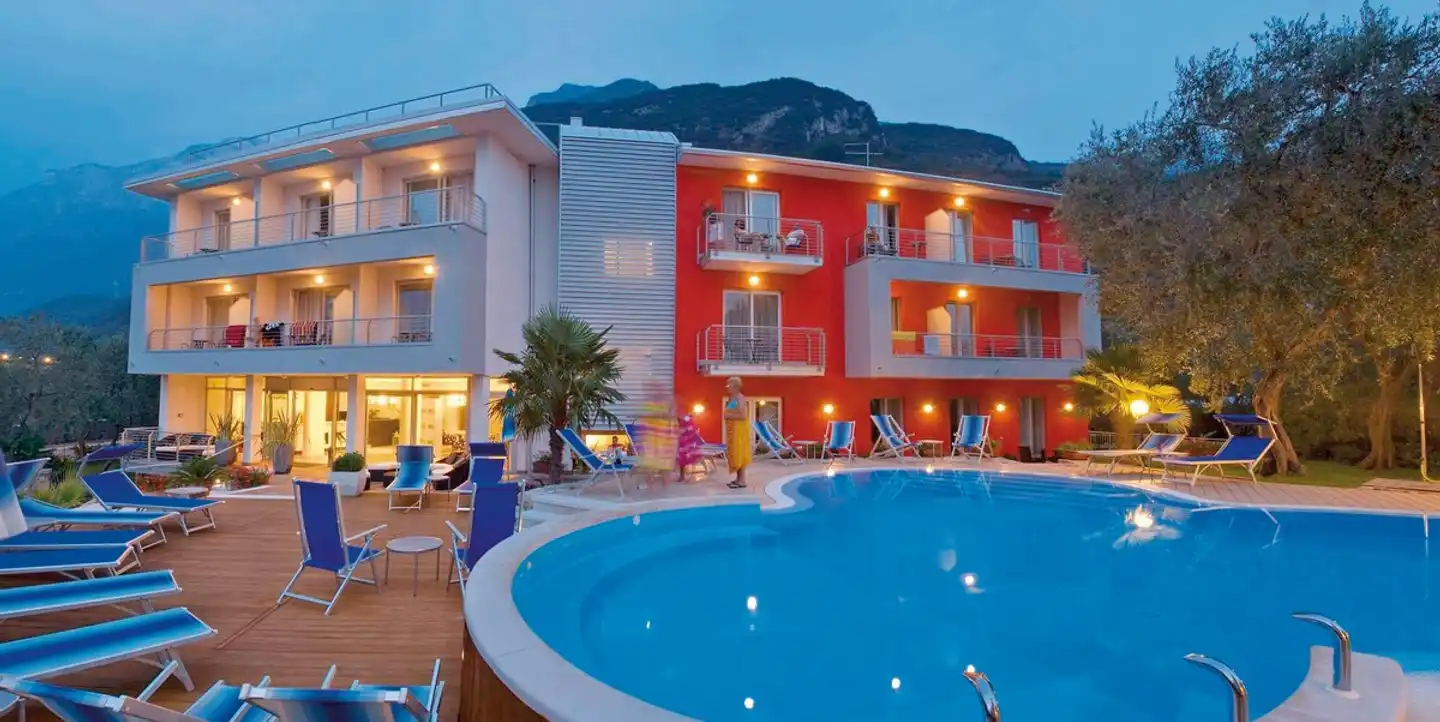 Campagnola Pool