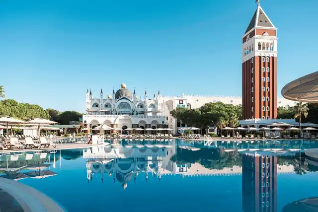 Ducale Lara Pool