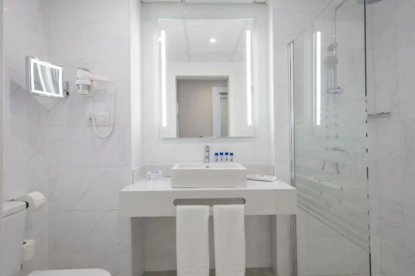 Best Mediterraneo Badezimmer