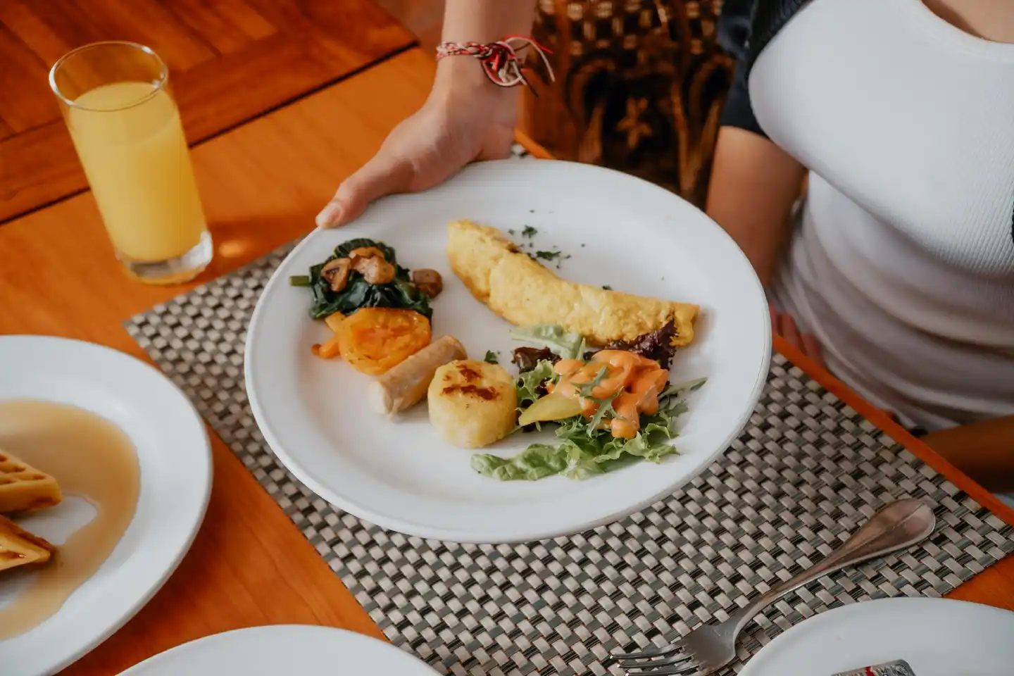 Parigata Resorts and Spa Restaurant