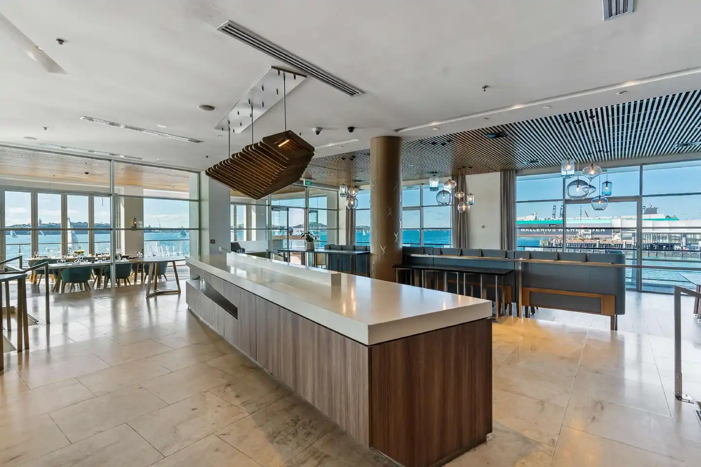 Hilton Auckland Lobby