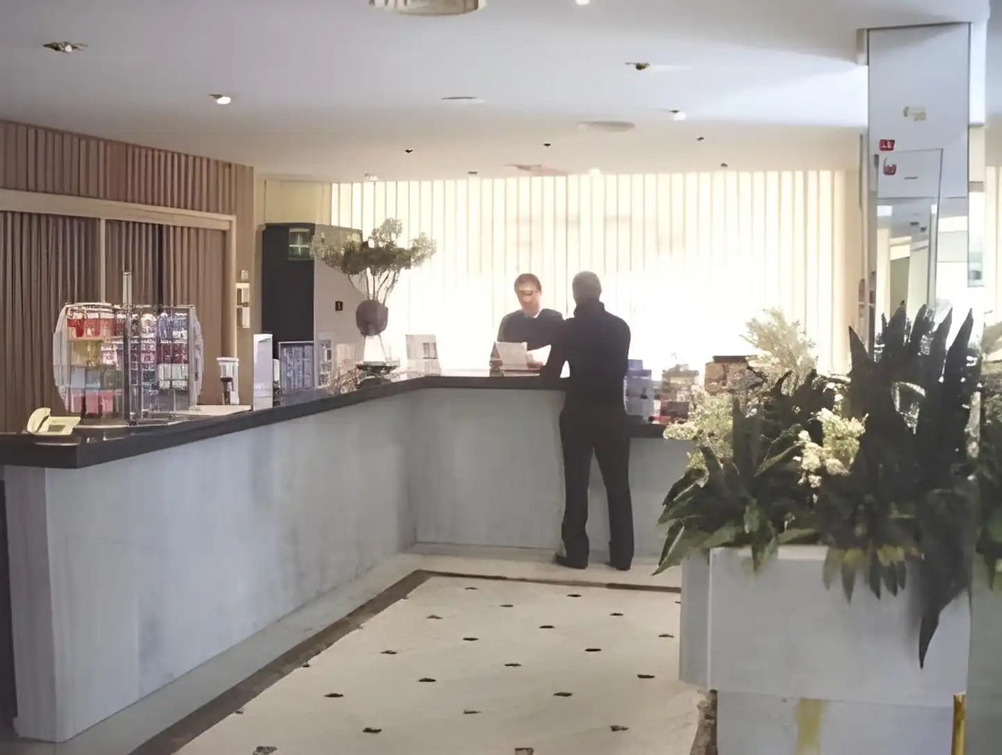 El Faro Marbella Lobby
