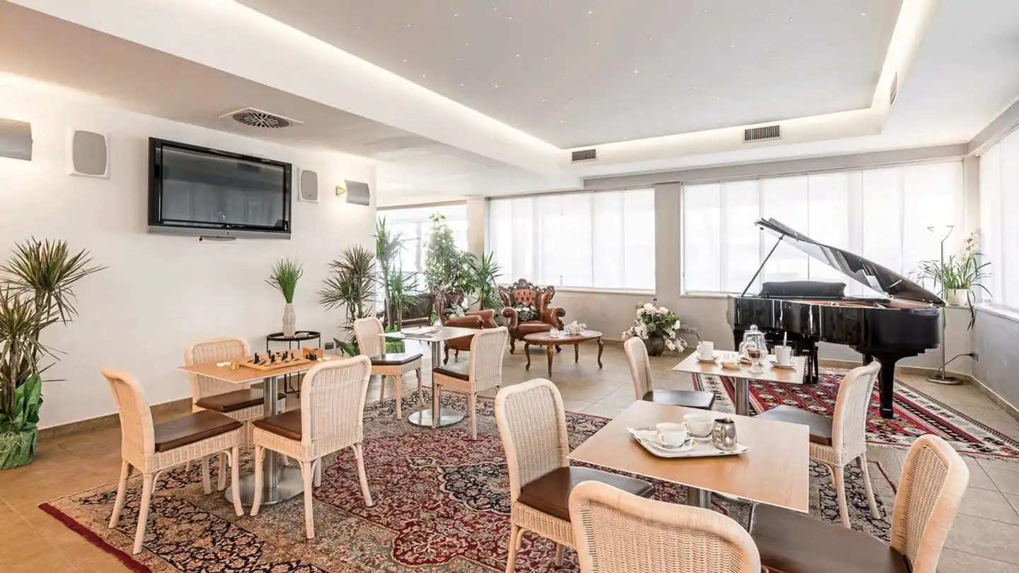Katja Restaurant