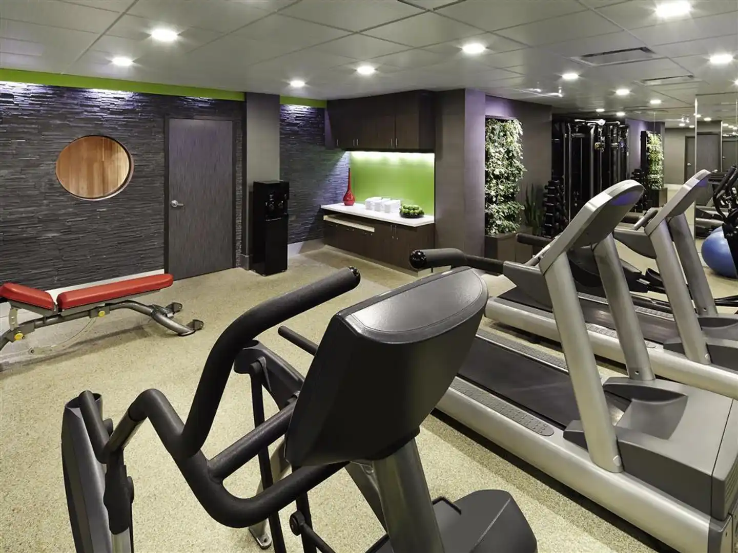 Sofitel Montreal Golden Mile Sport und Entertainment