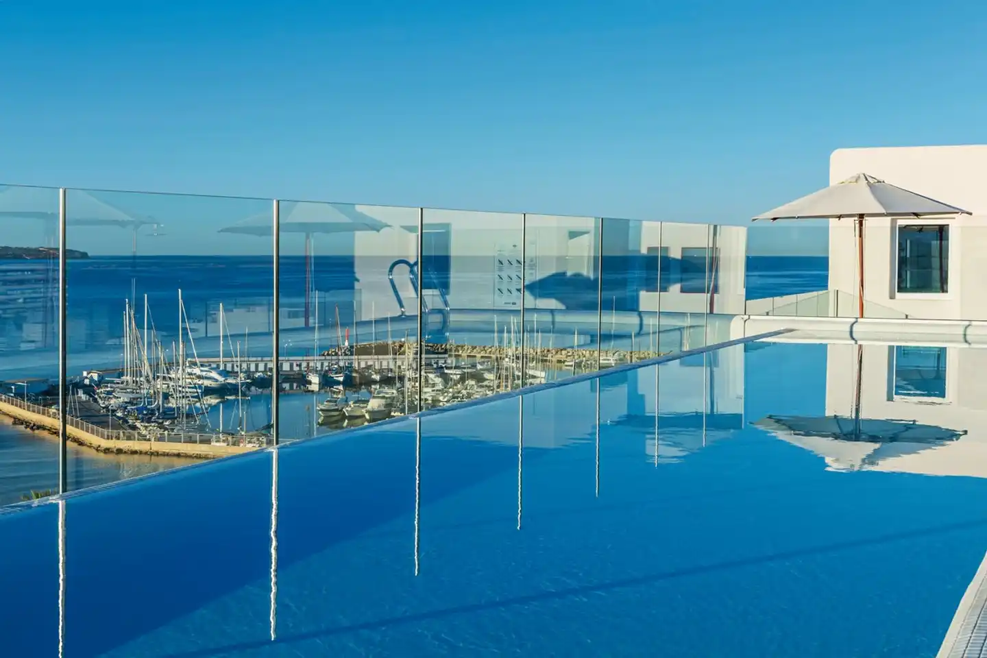 HM Alma Beach Pool