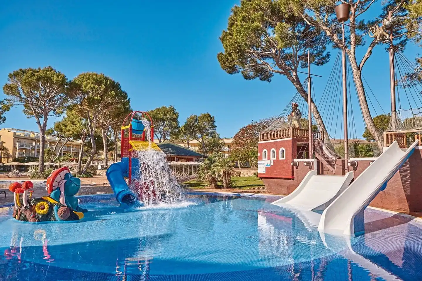 Zafiro Mallorca Pool