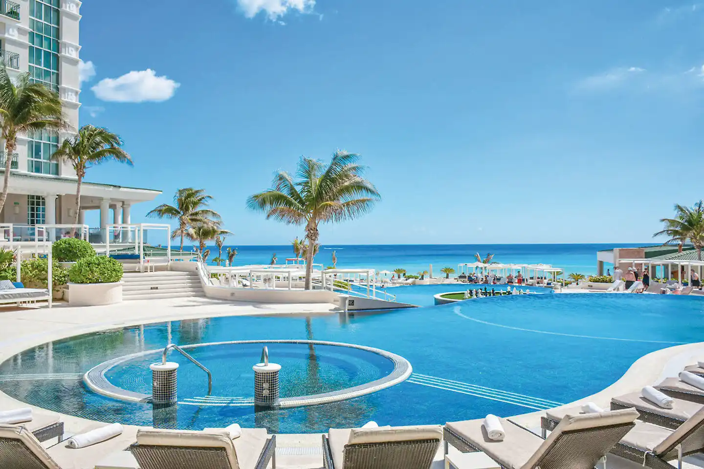 Sandos Cancun Pool