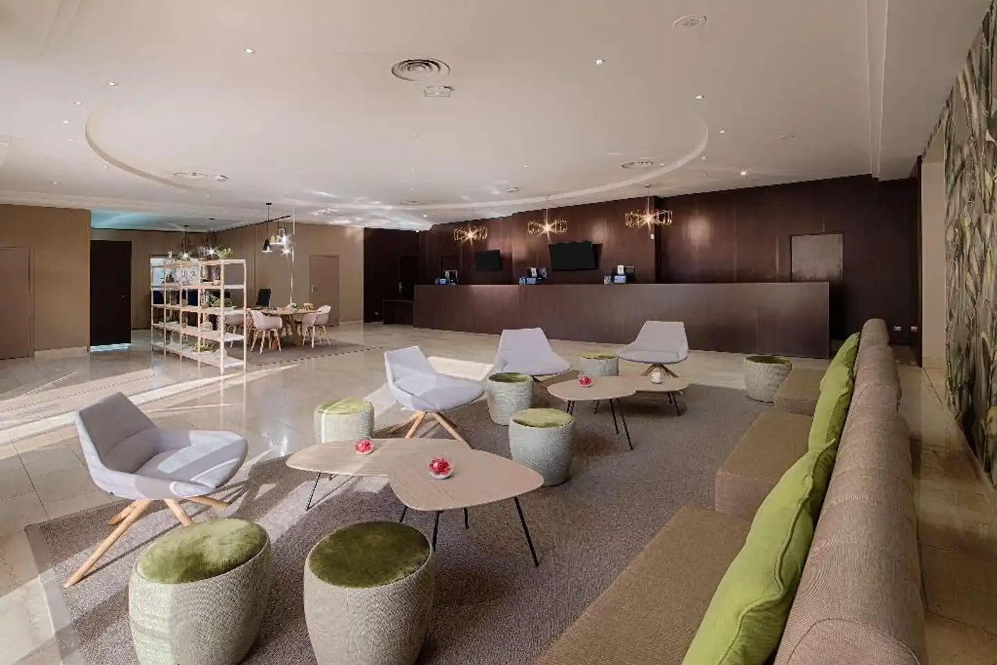 NH Nice Lobby